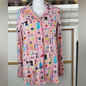 Nick & Nora Rare sewing print pj top in stretchy rayon jersey❤️